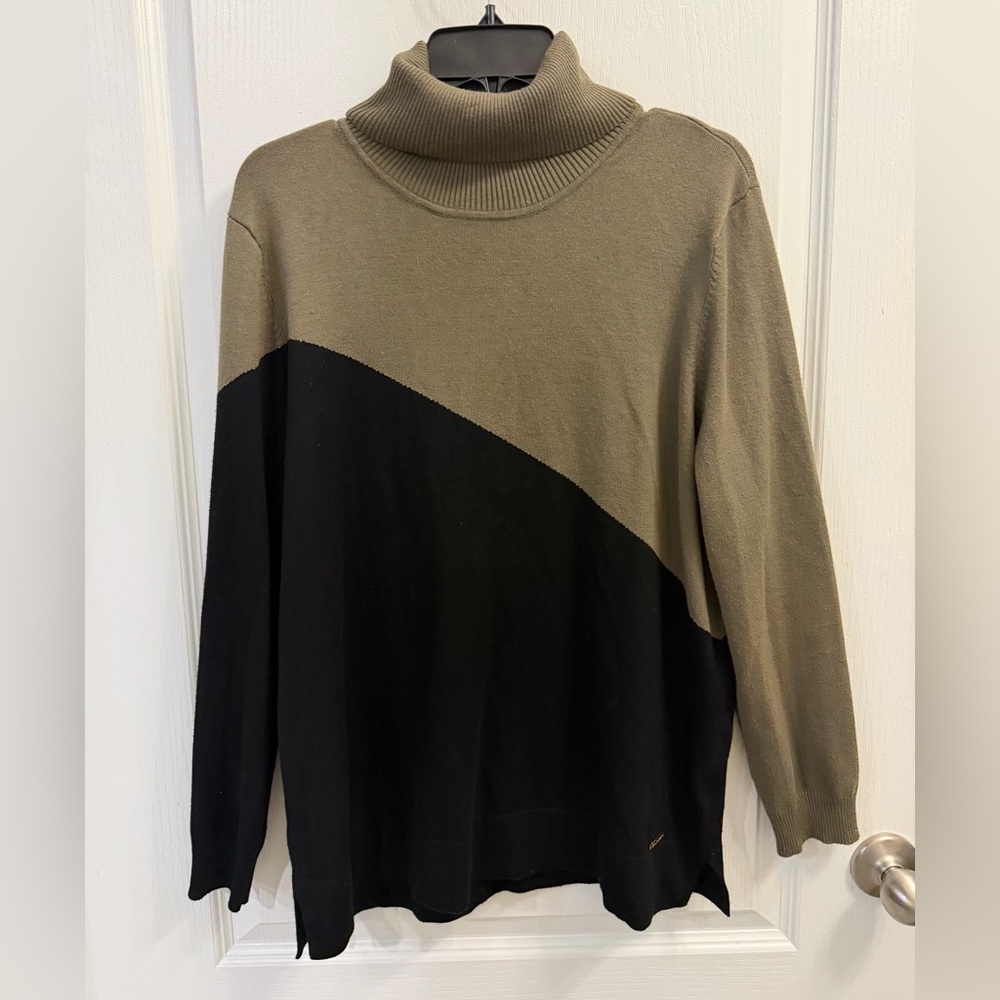 Calvin Klein Colorblock Turtleneck Sweater L